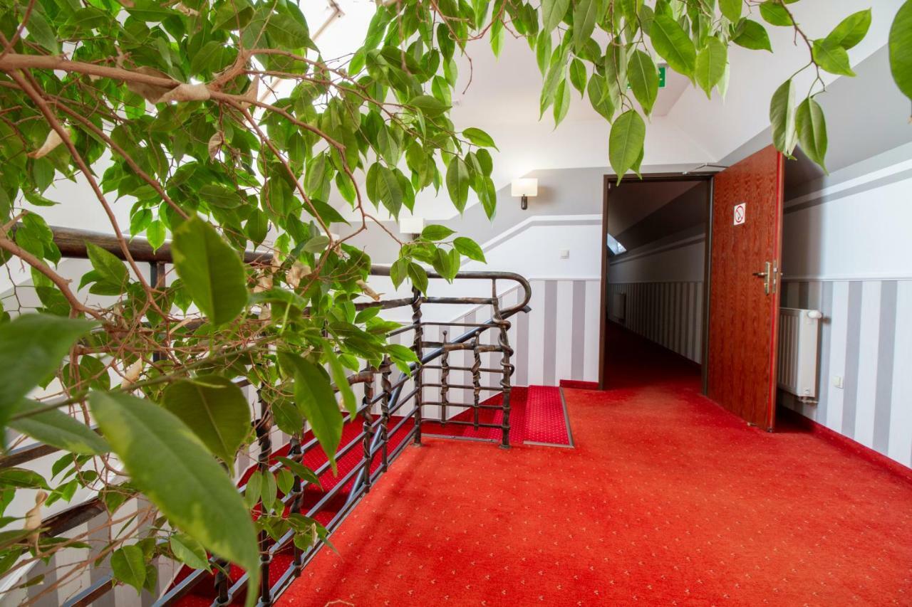 Hotel Stary Mlyn Kozieglowy  Exterior photo