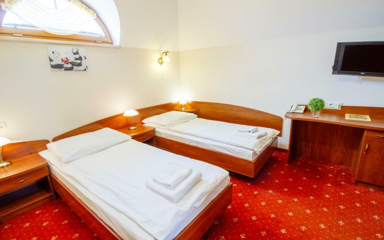 Hotel Stary Mlyn Kozieglowy  Exterior photo